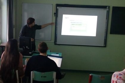 Crowdsourcing v lokalizácii