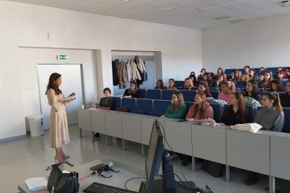 Herečka Lucia Hurajová o literatúre a divadelnom umení