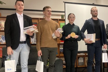Úspešná reprezentácia UKF študentmi z FF