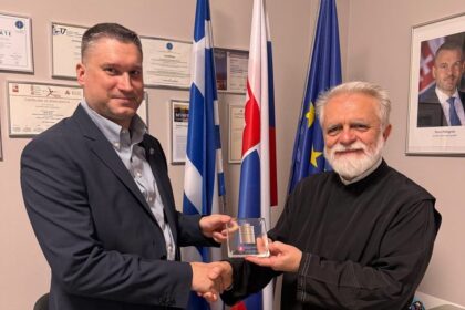 Čestná plaketa prof. ThDr. Jánovi Zozuľakovi, PhD.