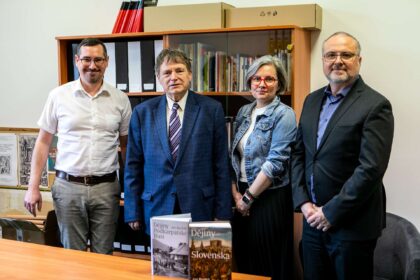 Na pôde KHIS FF UKF prof. Jan Rychlík predstavil novú knihu