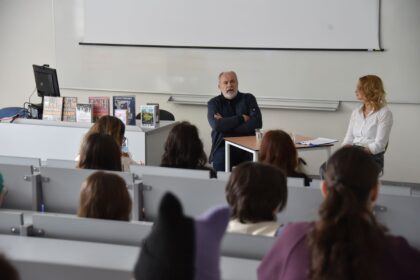 Medzi jazykmi, dejinami a literatúrou: prekladateľský svet Igora Otčenáša