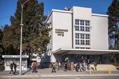 Filozofická fakulta UKF získala akreditácie v šiestich odboroch