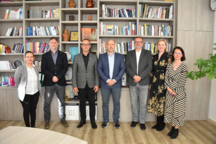 Spájame jazyky, projektový manažment a IT: nové partnerstvo so spoločnosťou YMS